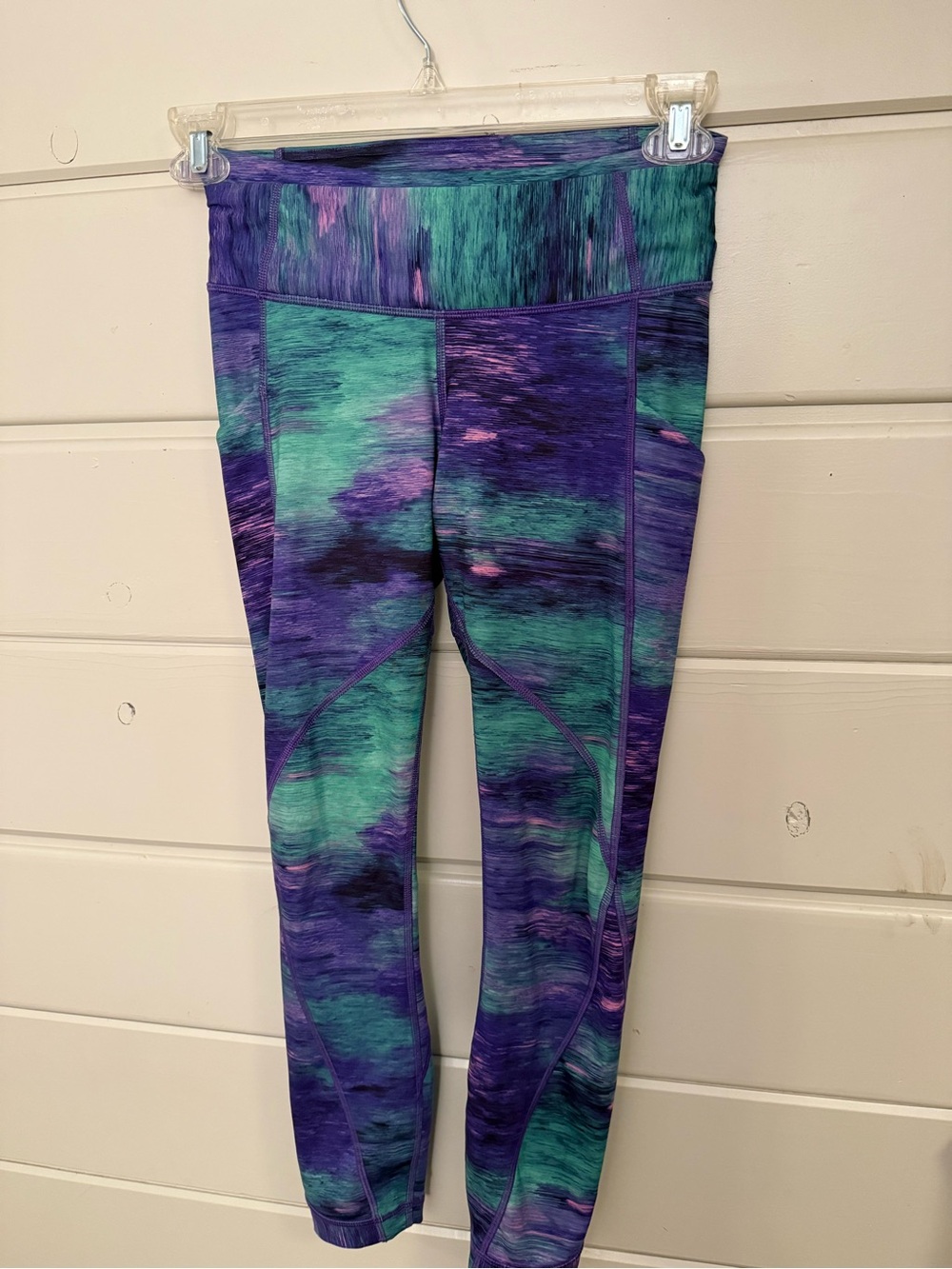 Lululemon Wunder train. EST size 6